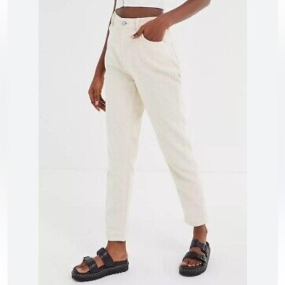 BDG Mom Highrise Light Beige Jeans 100% Cotton